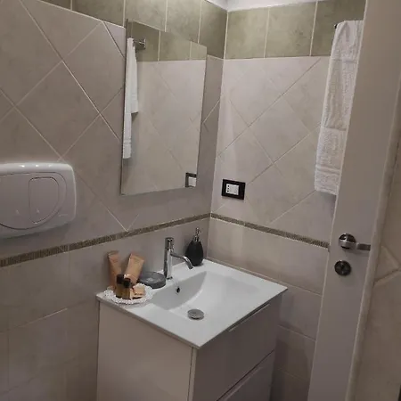 Dreams House Paola-luxury Near Airport Apartment