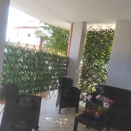 Apartment Dreams House Paola-luxury Near Airport